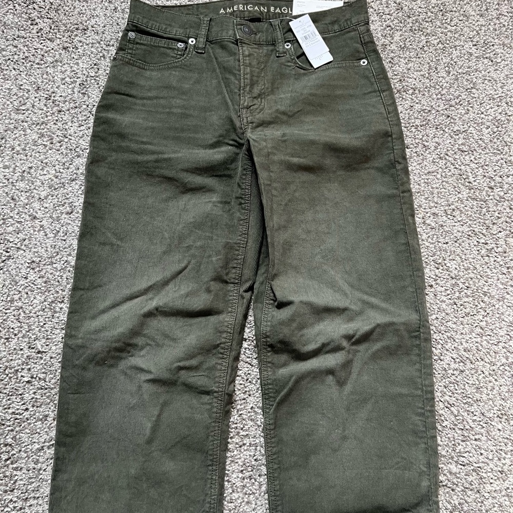 NWT American Eagle Outfitters Women’s Olive Chinos